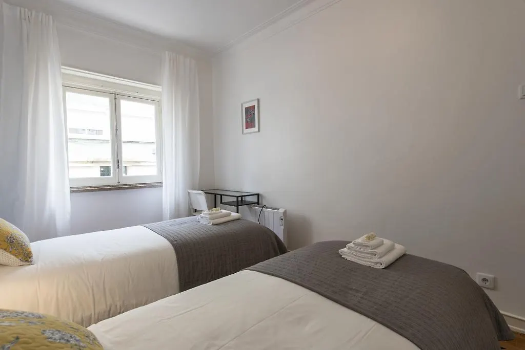 Apartamento junto à Fonte Luminosa Lisboa 0*,  Portugal